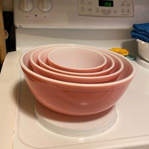 Pyrex Vintage 1950s Desert Sand Pink